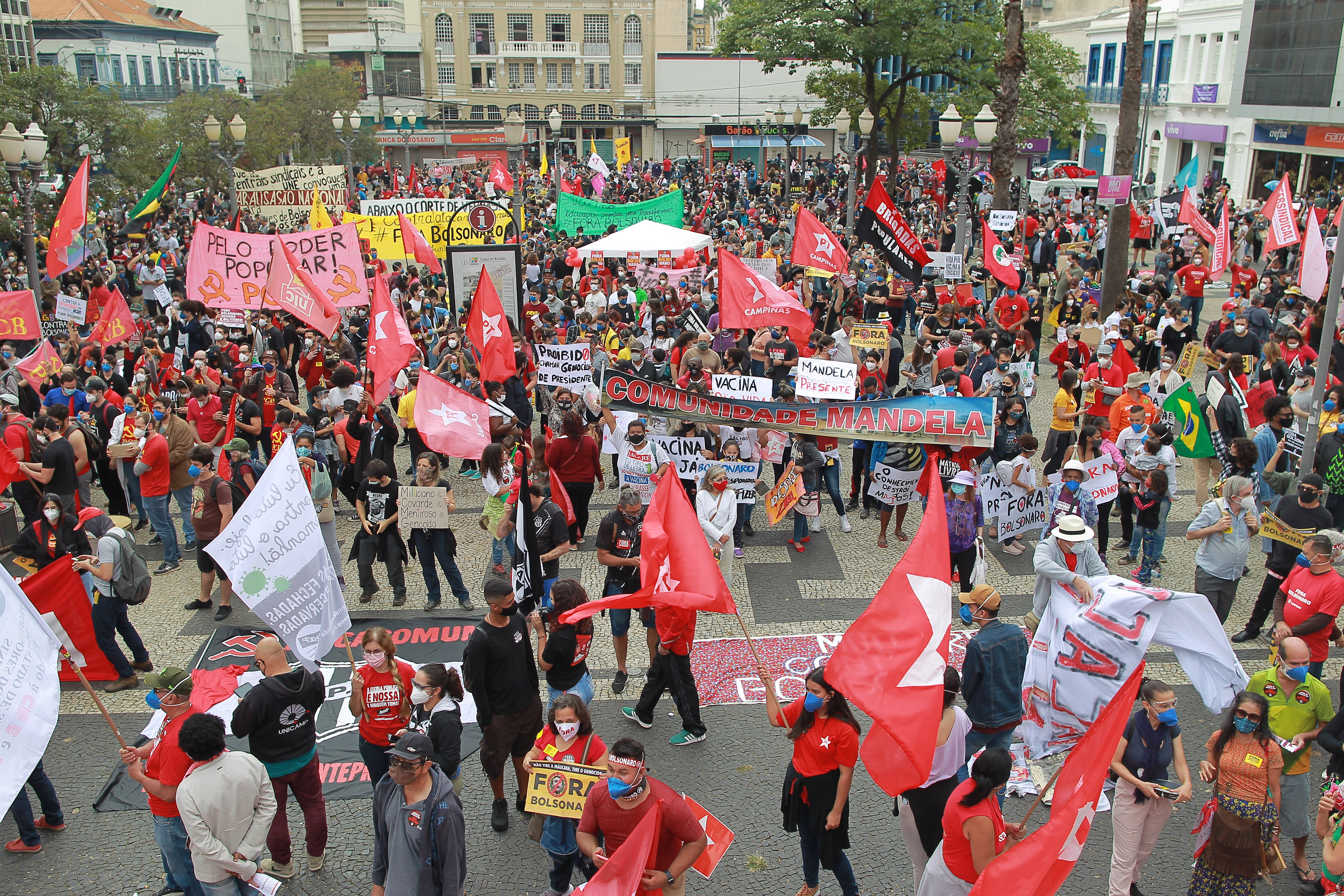 Opositores fazem segundo ato contra o presidente em capitais e unem partidos à esquerda