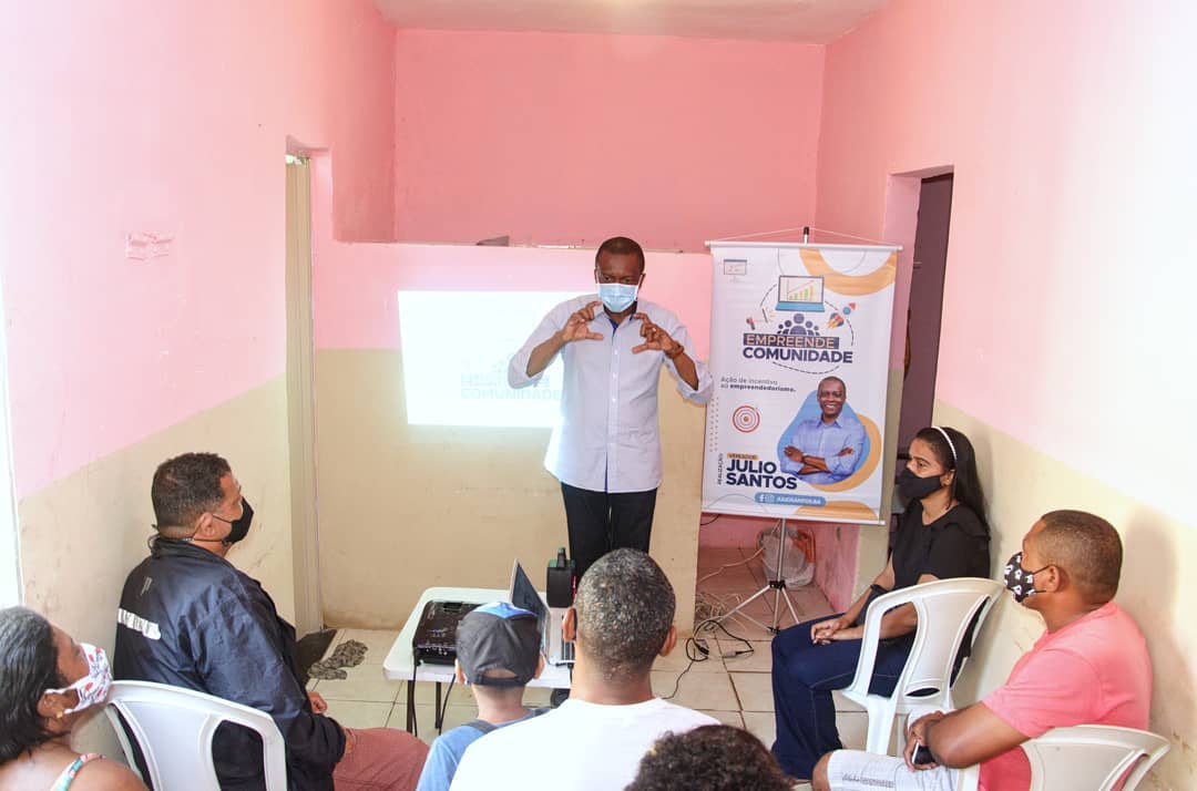 Julio Santos realiza segunda edição do Empreende Comunidade Julio Santos realiza segunda edição do Empreende Comunidade