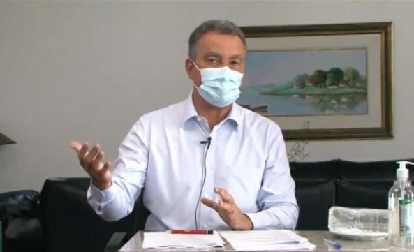 Petista disse que não é atribuição dele checar detalhes de licitações e contratos Petista disse que não é atribuição dele checar detalhes de licitações e contratos