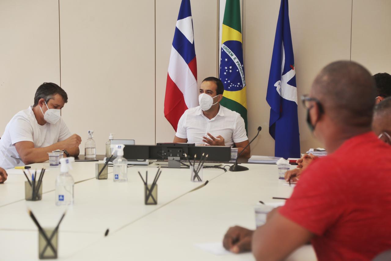 Em reunião realizada neste sábado (5), no Palácio Thomé de Souza, os rodoviários apresentaram uma proposta 