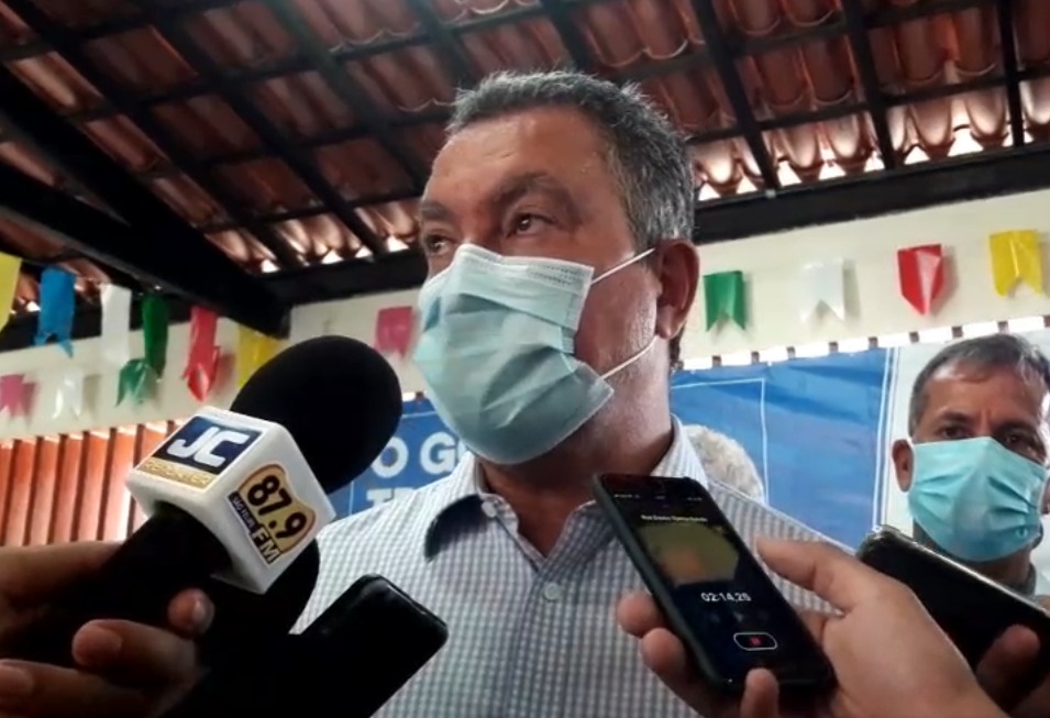 Governador alertou para existência de decreto proibindo aglomerações no estado
