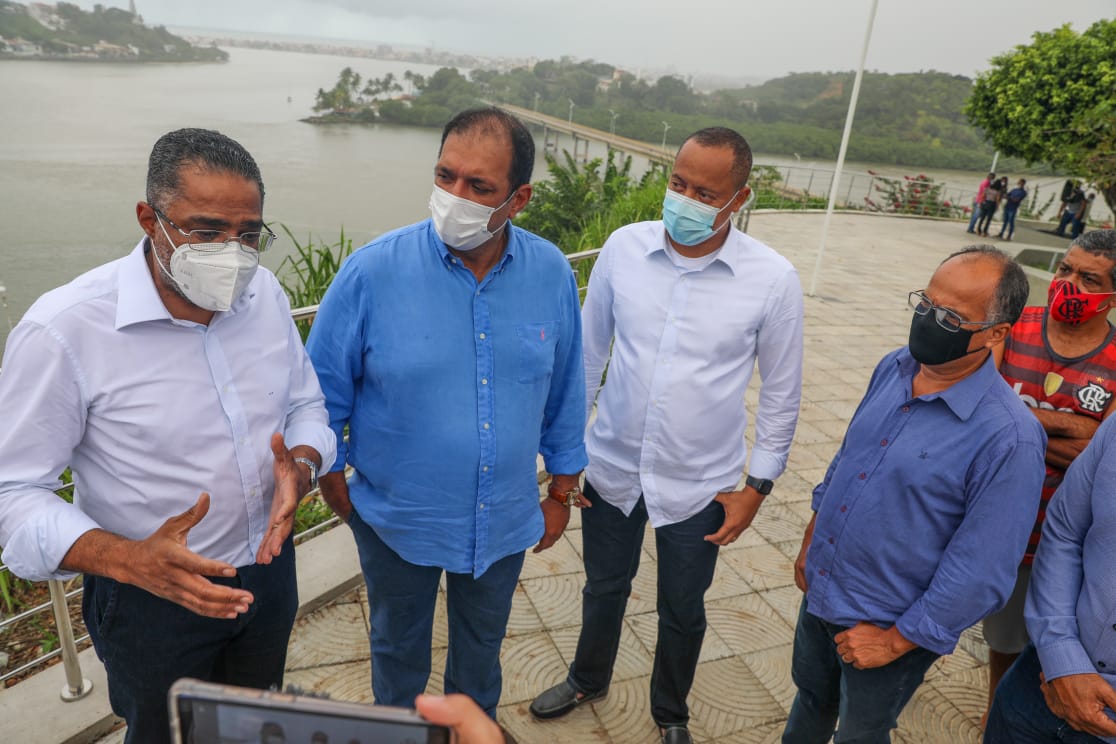 Deputado encaminhou mais de R$ 1,3 milhão para as áreas de saúde e infraestrutura do município nos últimos dois anos Deputado encaminhou mais de R$ 1,3 milhão para as áreas de saúde e infraestrutura do município nos últimos dois anos