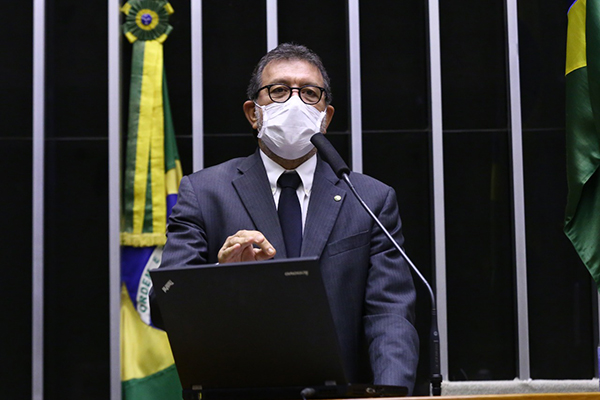Projeto é de autoria do deputado federal Afonso Florence (PT-BA) Projeto é de autoria do deputado federal Afonso Florence (PT-BA)