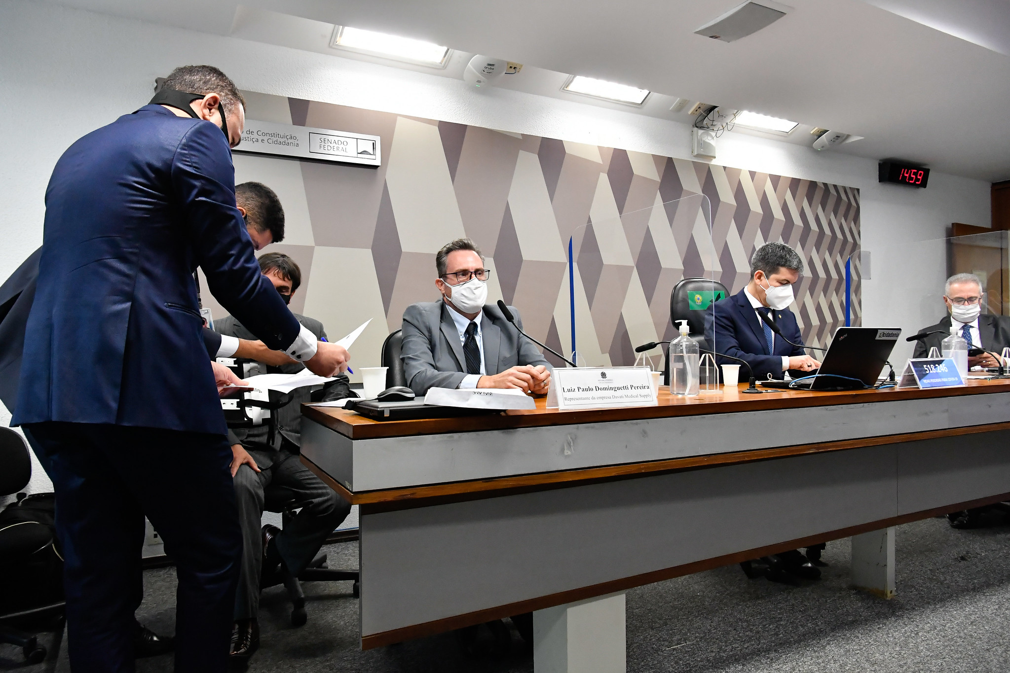 Davati Medical, que ofereceu 400 milhões de doses da AstraZeneca, foi aberta em junho e nunca vendeu imunizantes a nenhum país