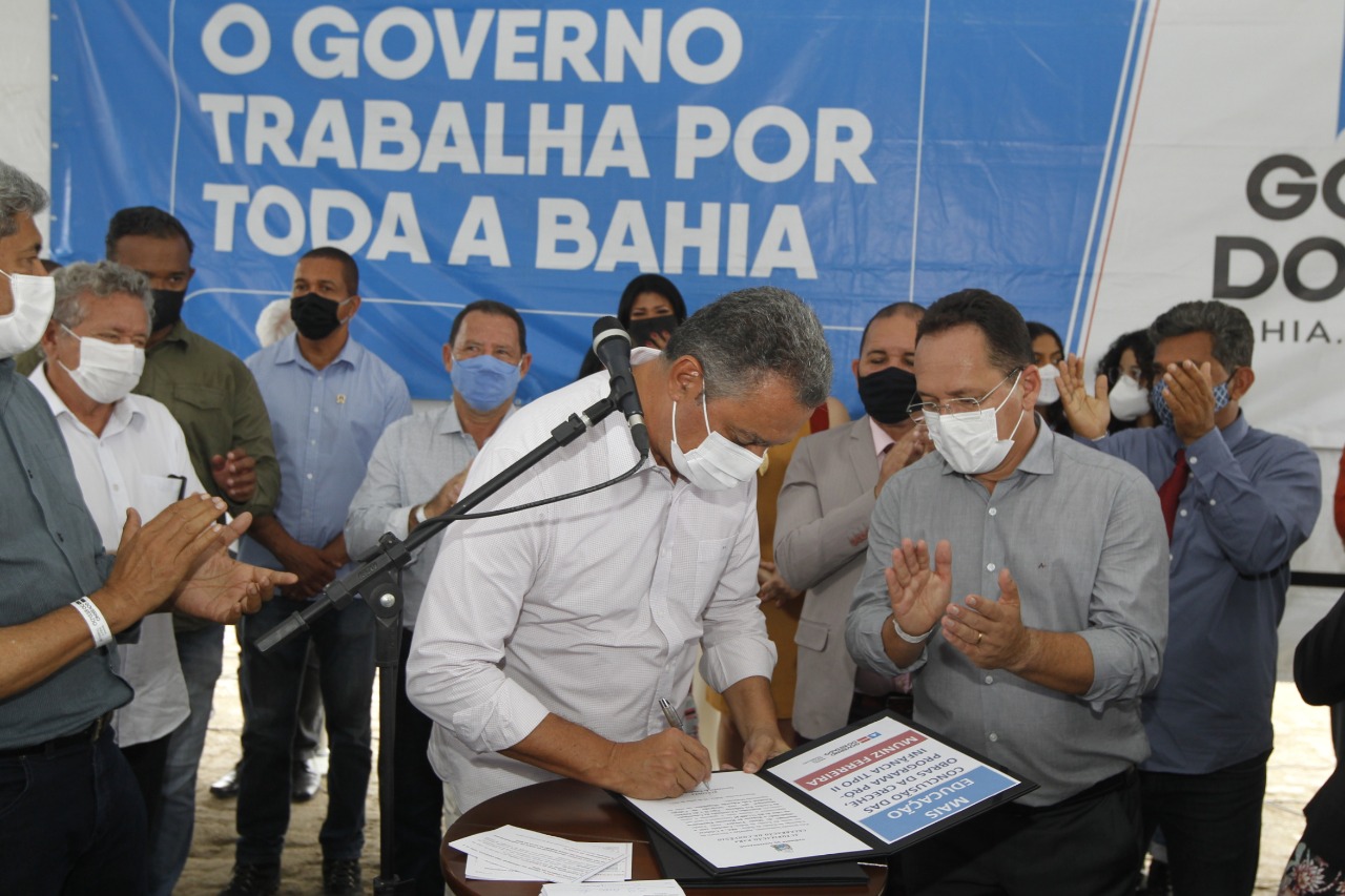 O sistema de abastecimento contou com um investimento de R$ 165 mil e beneficia 80 famílias