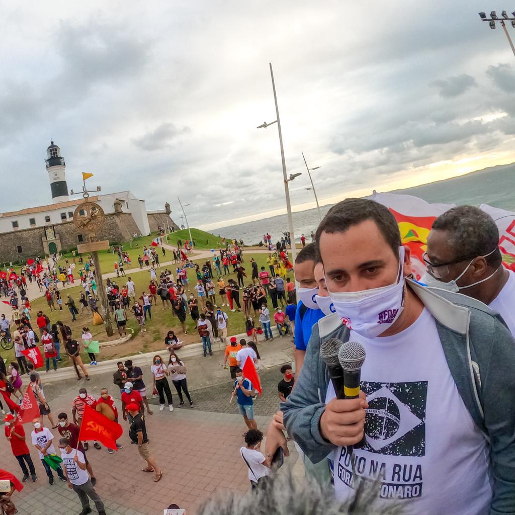 O ato faz parte de um conjunto de ações previstas para o mês de julho, que teve início com a entrega, na Câmara Federal, de um super pedido de impeachment