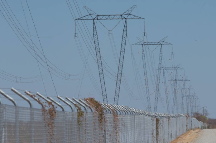 Senado recebe proposta para reduzir conta de luz em 13,5% Senado recebe proposta para reduzir conta de luz em 13,5%