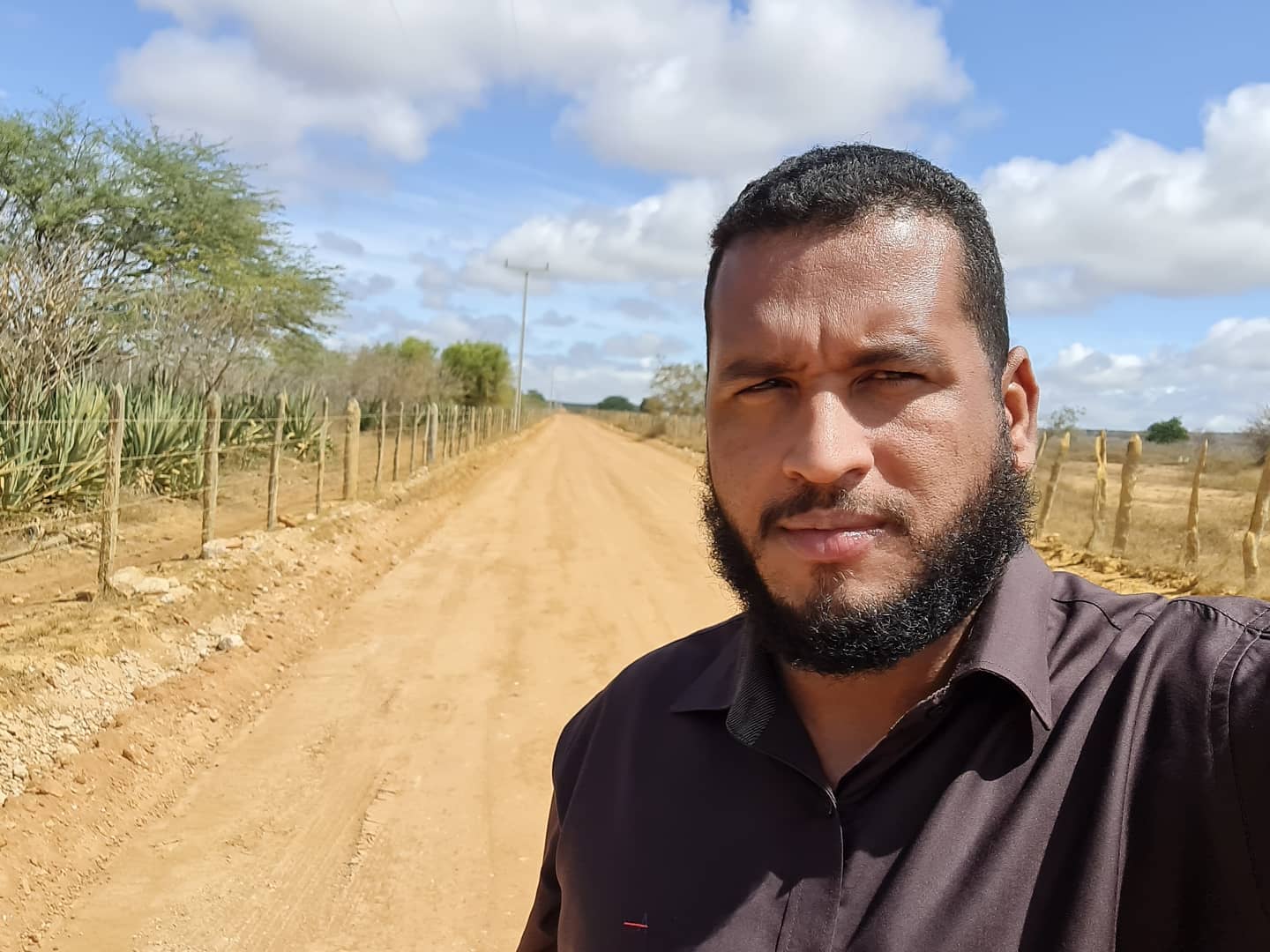 Na imagem, o prefeito Tiago Dias, do PCdoB, quem assinou a exoneração publicada no Diário Oficial do Município desta quarta-feira