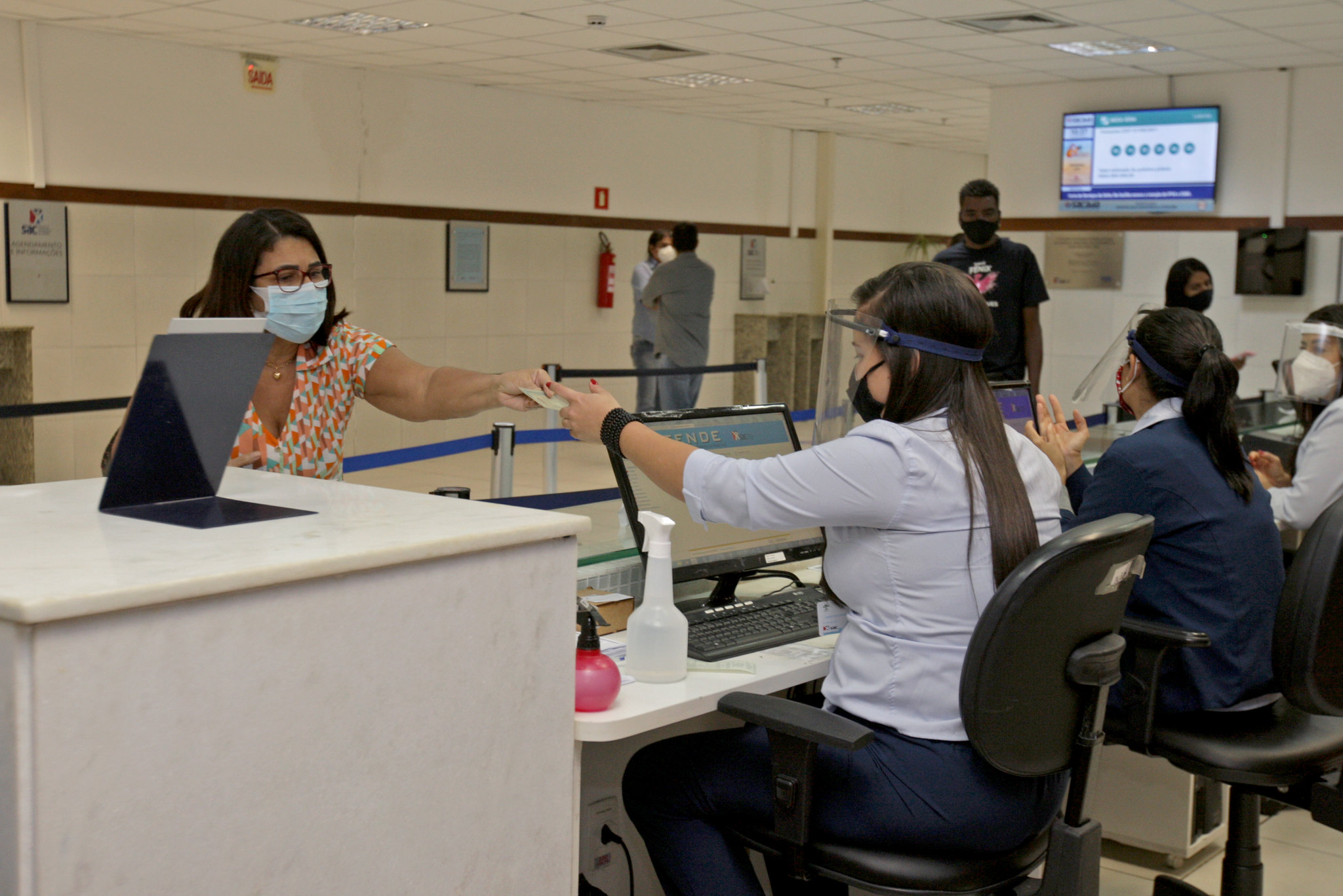 O SAE oferece os serviços de formalização, alteração ou baixa de Micro Empreendedor Individual (MEI)