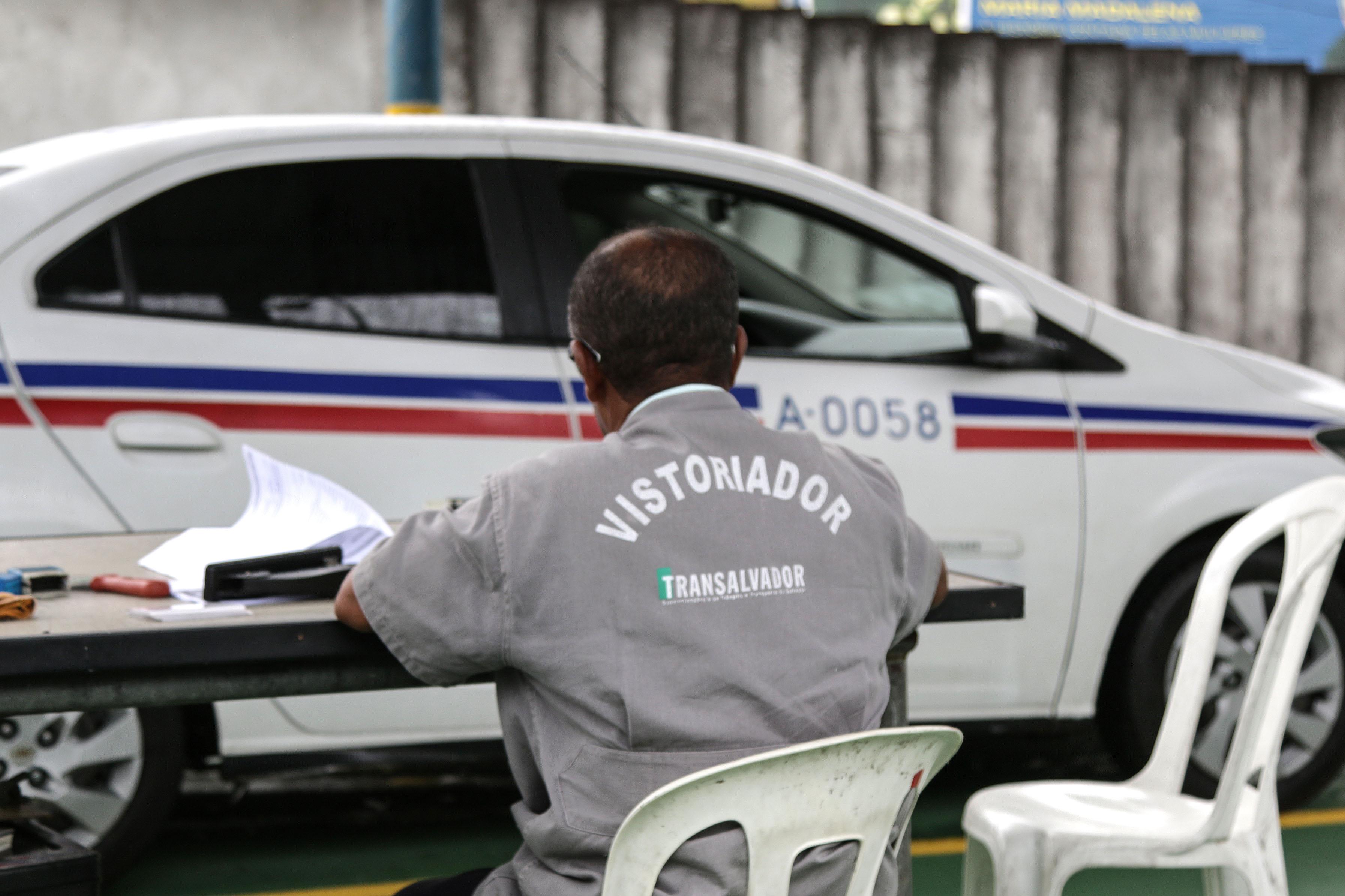 Auxílio taxista: prazo para prefeituras cadastrarem motoristas é prorrogado