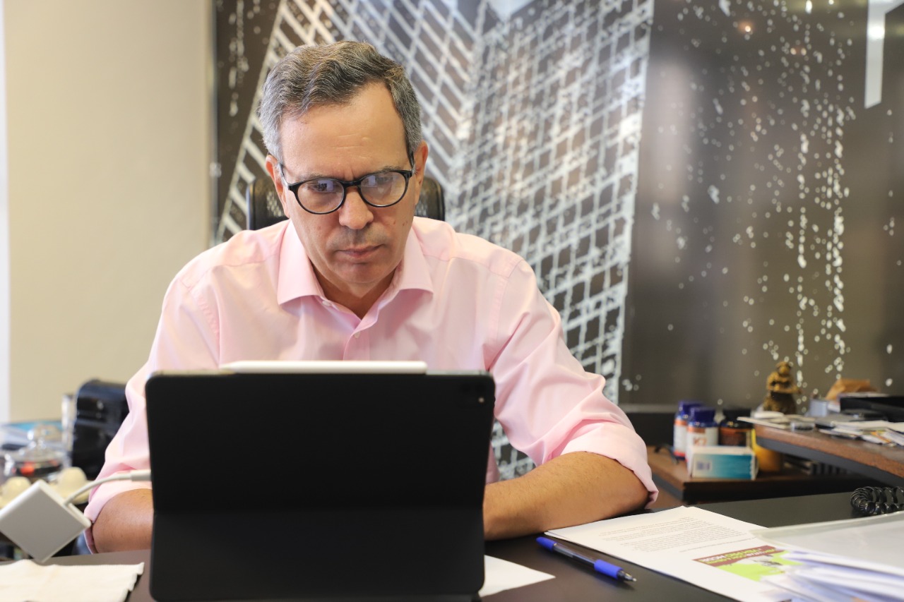 A decisão de Ciro ocorre após grande parte da bancada do PDT na Câmara dos Deputados votar a favor da PEC A decisão de Ciro ocorre após grande parte da bancada do PDT na Câmara dos Deputados votar a favor da PEC