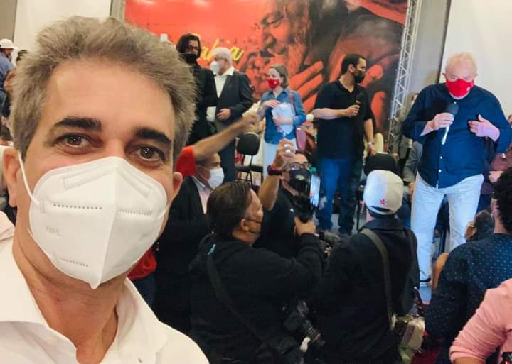 "Aula de humanismo", diz Robinson, sobre encontro com Lula