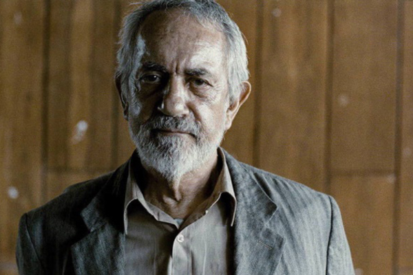 O ator Paulo José estava internado há 20 dias e faleceu em decorrência de uma pneumonia