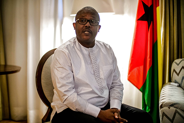 Presidente da Guiné-Bissau, Umaro Sissoco Embaló, durante entrevista em hotel em Brasília Presidente da Guiné-Bissau, Umaro Sissoco Embaló, durante entrevista em hotel em Brasília