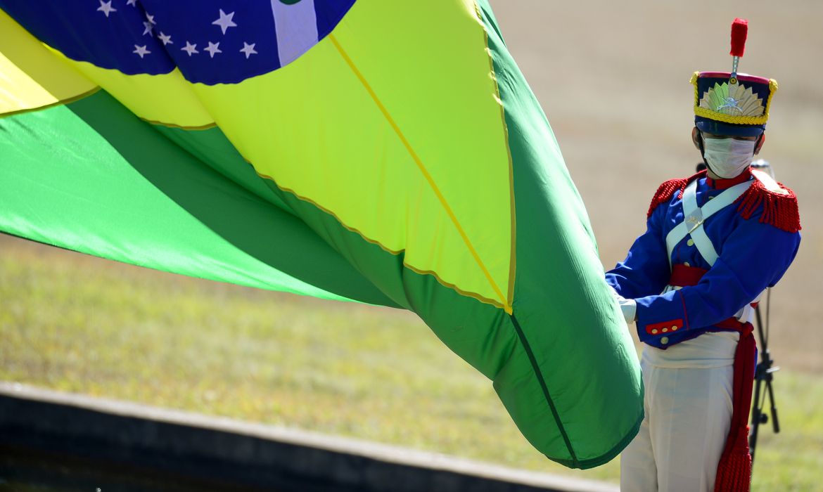 As celebrações não contarão com o tradicional desfile militar As celebrações não contarão com o tradicional desfile militar