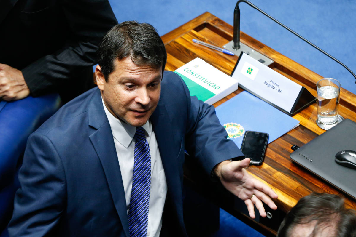 Parlamentar se manifesta após partido se colocar como independente e descartar embarque no impeachment