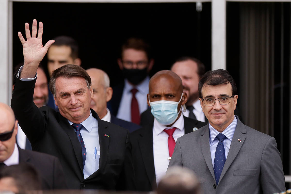Carlos França também esteve ao lado do presidente em discursos golpistas no 7 de Setembro Carlos França também esteve ao lado do presidente em discursos golpistas no 7 de Setembro