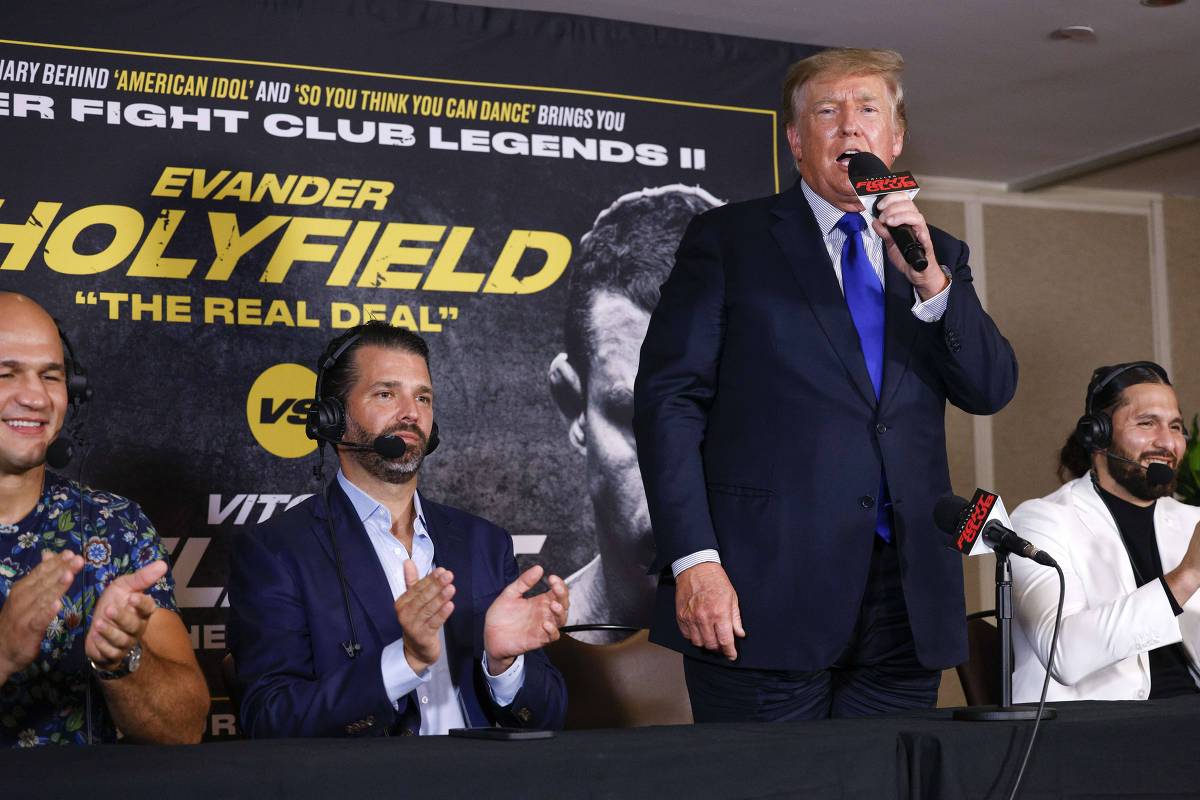 Ex-presidente americano fez declarações enquanto comentava luta entre Holyfield e Belfort