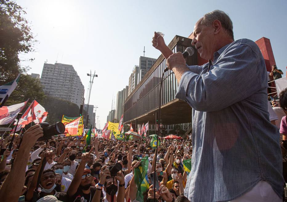 O anúncio foi feito pelo pedetista na manhã desta quinta-feira