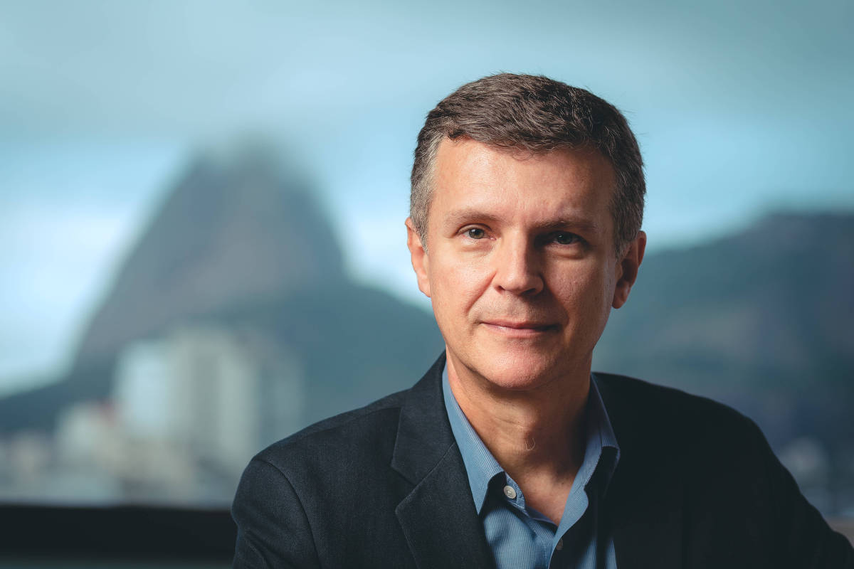 Antropólogo que estudou formação no Exército vê afastamento de outros setores da sociedade
