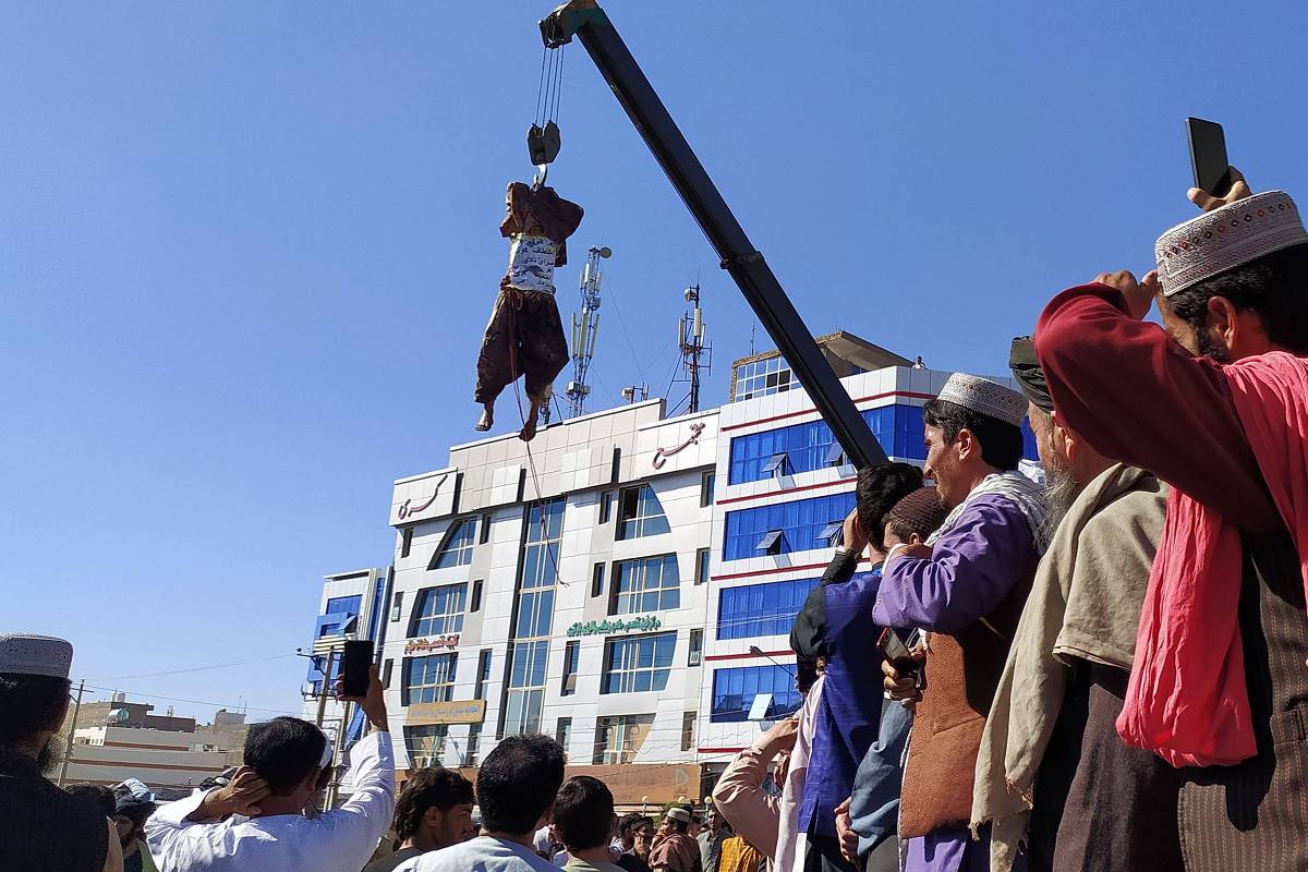 Grupo fundamentalista afirmou que restauraria punições como execuções para deter criminosos Grupo fundamentalista afirmou que restauraria punições como execuções para deter criminosos