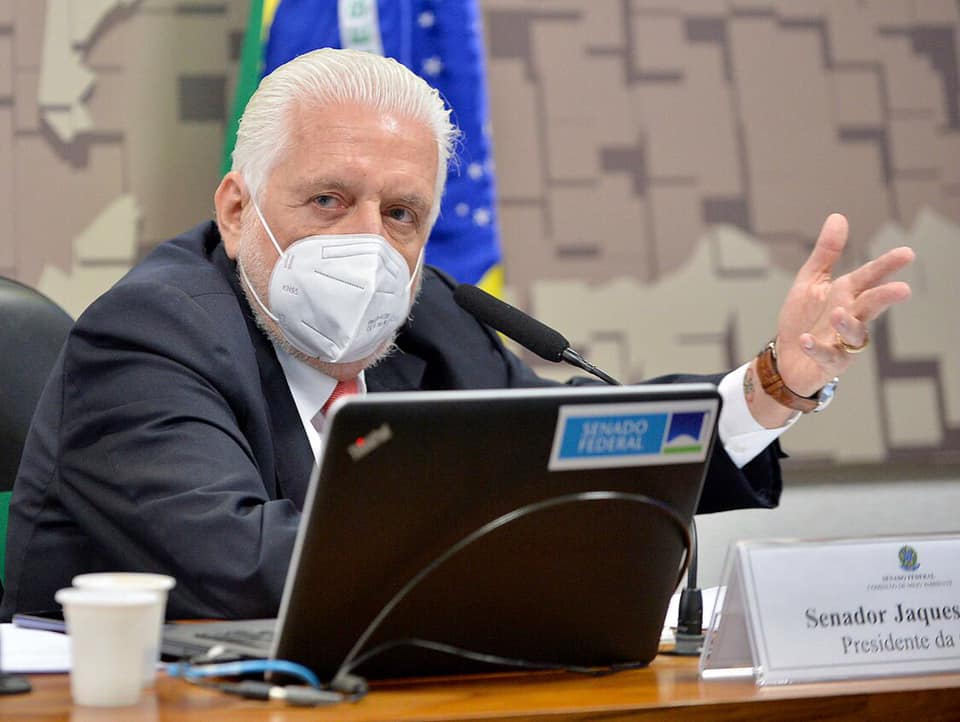 Senador Jaques Wagner teria comunicado Leão sobre saída de Rui do governo e depois voltado atrás sem aviso prévio Senador Jaques Wagner teria comunicado Leão sobre saída de Rui do governo e depois voltado atrás sem aviso prévio