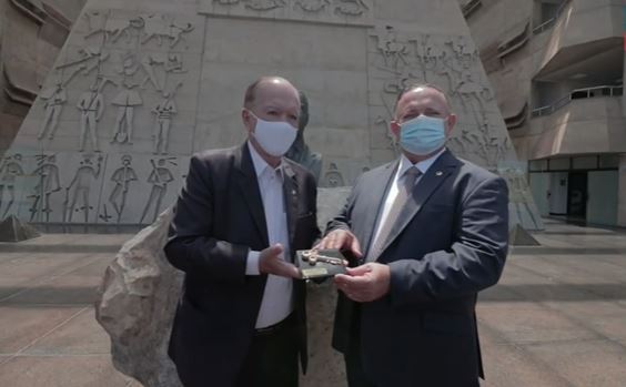 Vice-governador João Leão (PP) e o presidente da Assembleia Legislativa da Bahia, Adolfo Menezes (PSD) Vice-governador João Leão (PP) e o presidente da Assembleia Legislativa da Bahia, Adolfo Menezes (PSD)