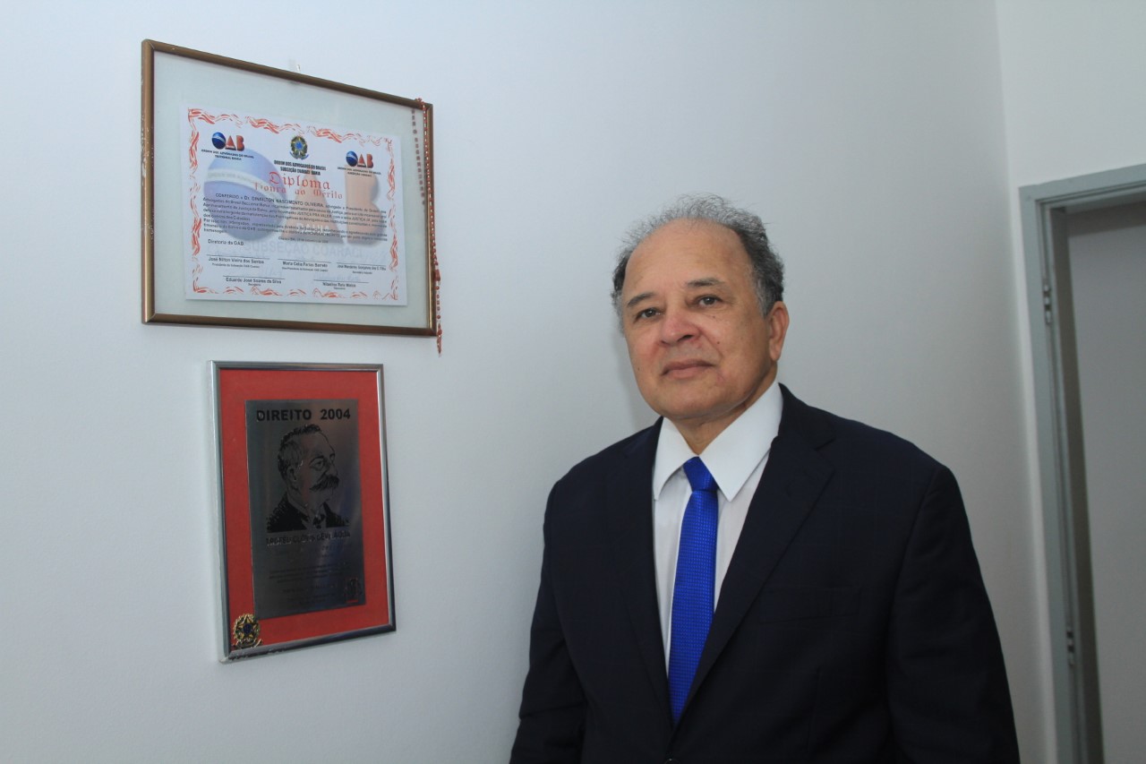 Na imagem, o advogado Dinailton Oliveira, ex-presidente e pré-candidato à OAB-BA Na imagem, o advogado Dinailton Oliveira, ex-presidente e pré-candidato à OAB-BA