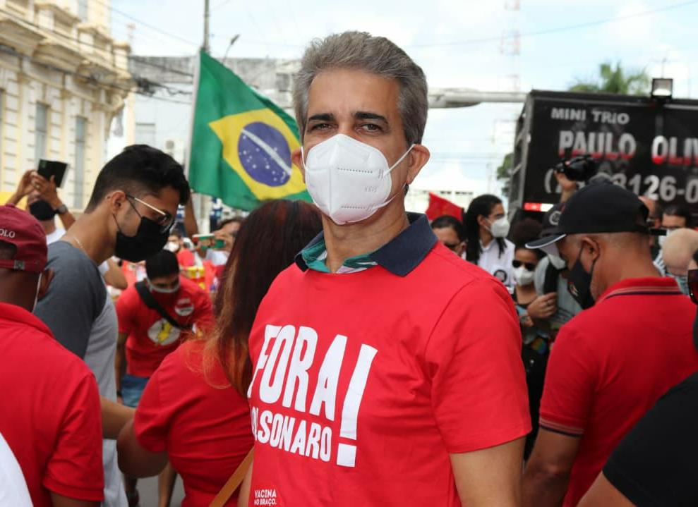 Parlamentar acusou Bolsonaro de trazer "fantasmas" da inflação, desemprego e fome de volta para o Brasil