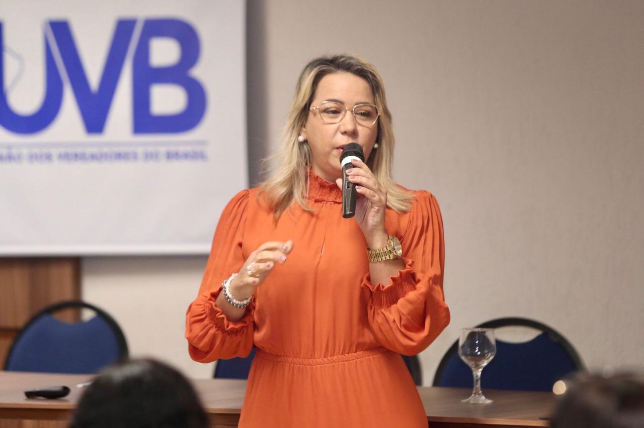 Débora Santana Débora Santana