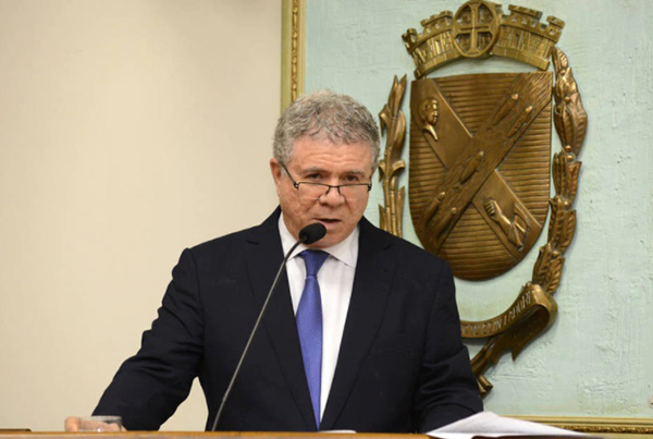 O empresário Celso Silveira Mello Filho estava com a família na aeronave King Air 360 que caiu em Piracicaba O empresário Celso Silveira Mello Filho estava com a família na aeronave King Air 360 que caiu em Piracicaba