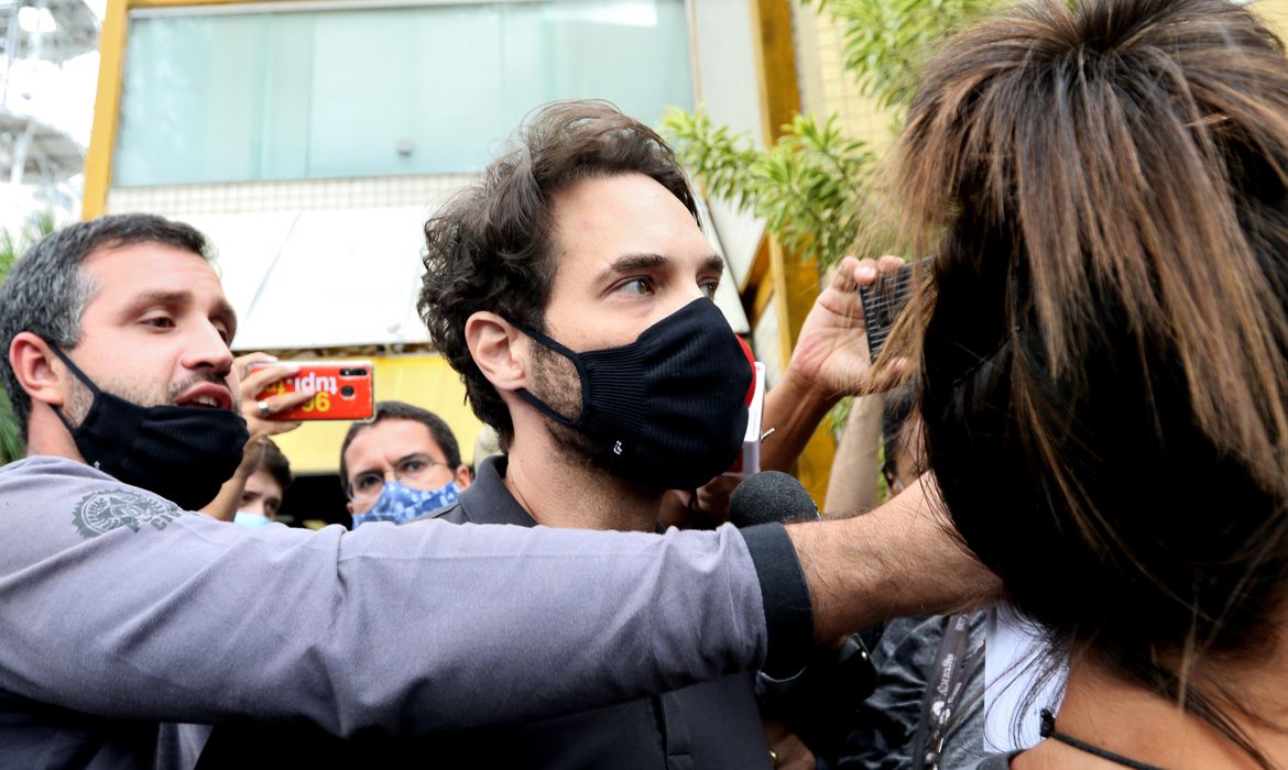 O ex-vereador Jairo Souza dos Santos Júnior, conhecido como Dr. Jairinho, e a mãe de Henry, a professora Monique Medeiros, foram denunciados e presos pelo crime