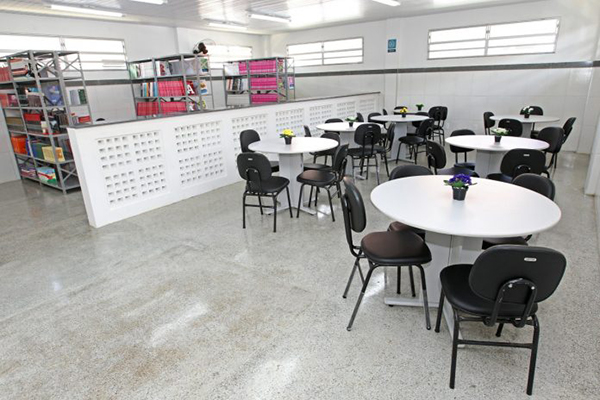 Além da modernização dos prédios escolares, novas unidades estão sendo construídas