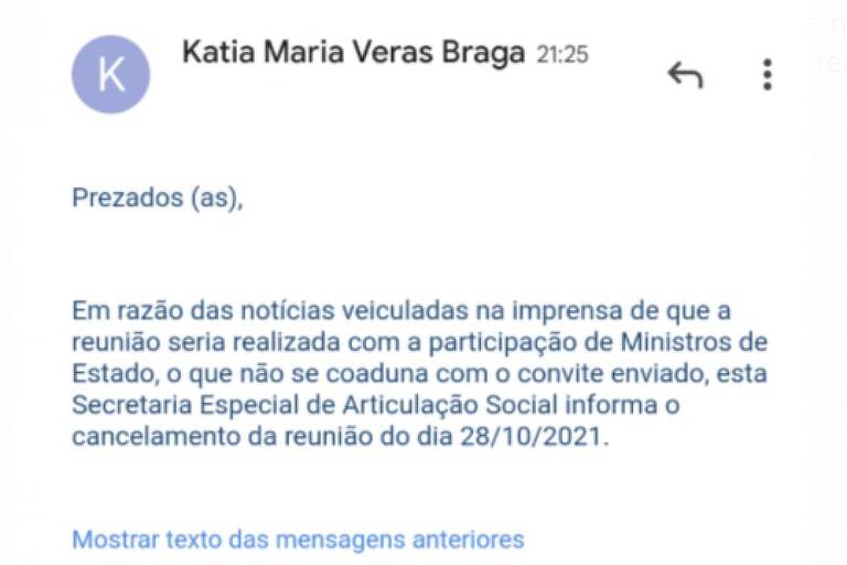 Governo Bolsonaro desmarca reunião com caminhoneiros sobre paralisação e troca críticas com grupo