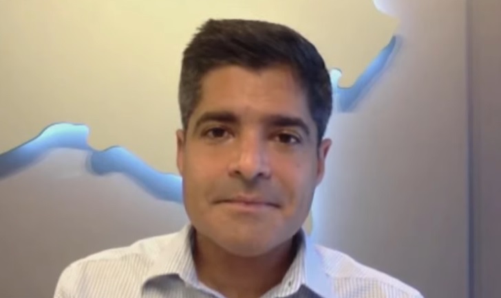 Em entrevista ao jornal Tribuna da Bahia, o ex-prefeito evitou falar quais secretarias irá extinguir se chegar ao Palácio de Ondina, mas prometeu diminuir os gastos com a máquina pública