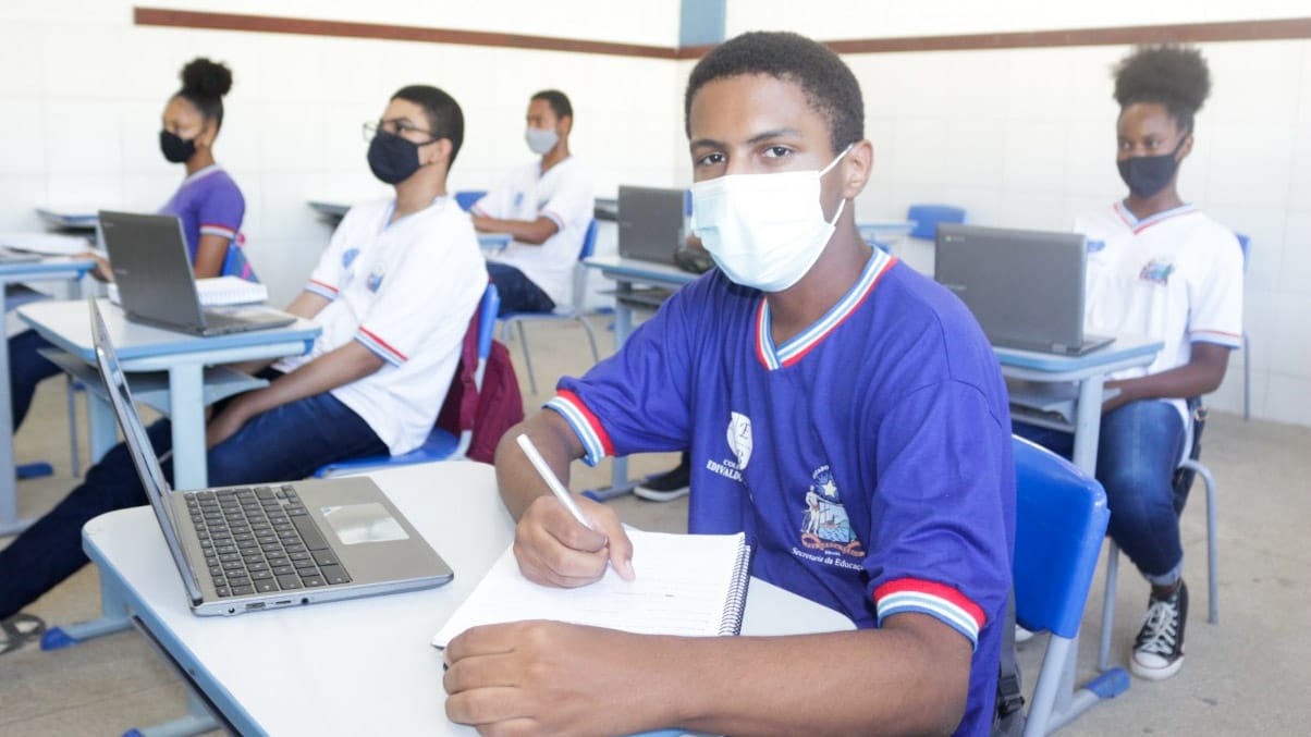 A pesquisa levou em conta o Ìndice de Desenvolvimento da Educação Básica (IDEB) de 2019 e os dados do Censo Escolar