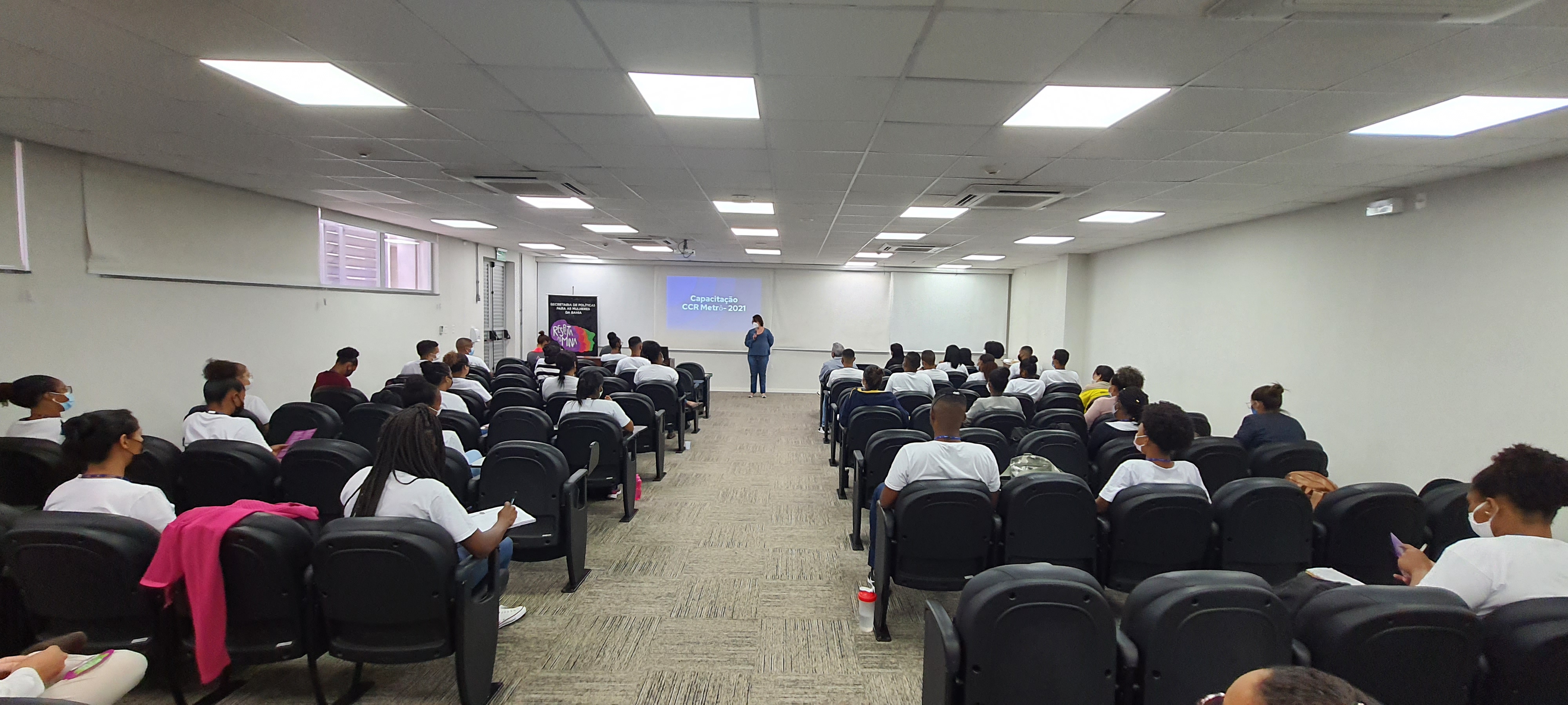 A meta é capacitar todos os 639 colaboradores que atuam no atendimento direto ao público