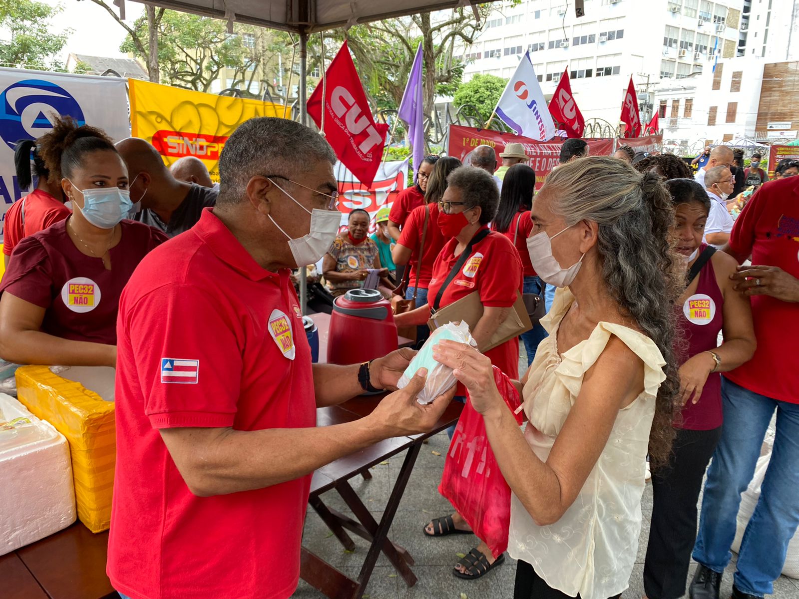 Imagem de No Dia do Servidor Público, trabalhadores protestam contra a reforma administrativa Imagem de No Dia do Servidor Público, trabalhadores protestam contra a reforma administrativa