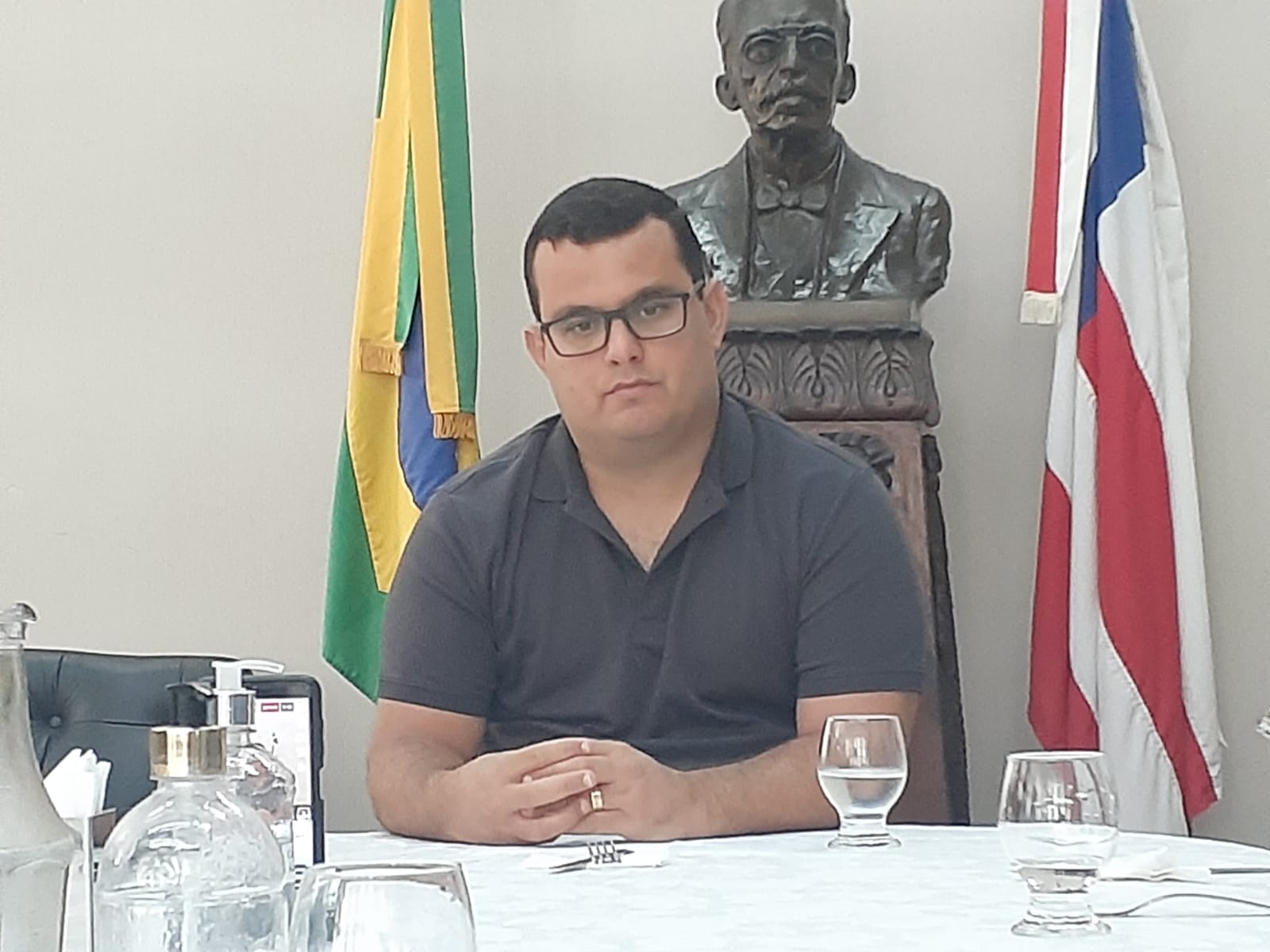 Deputado estadual Alex Lima, do PSB, que luta contra a depressão e o TDAH