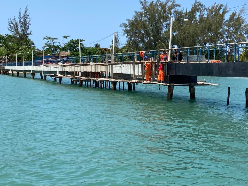 Obras de infraestrutura, como a recuperação dos 215 quilômetros da BA-001 e de terminais marítimos, estão dinamizando o turismo e a circulação de mercadorias