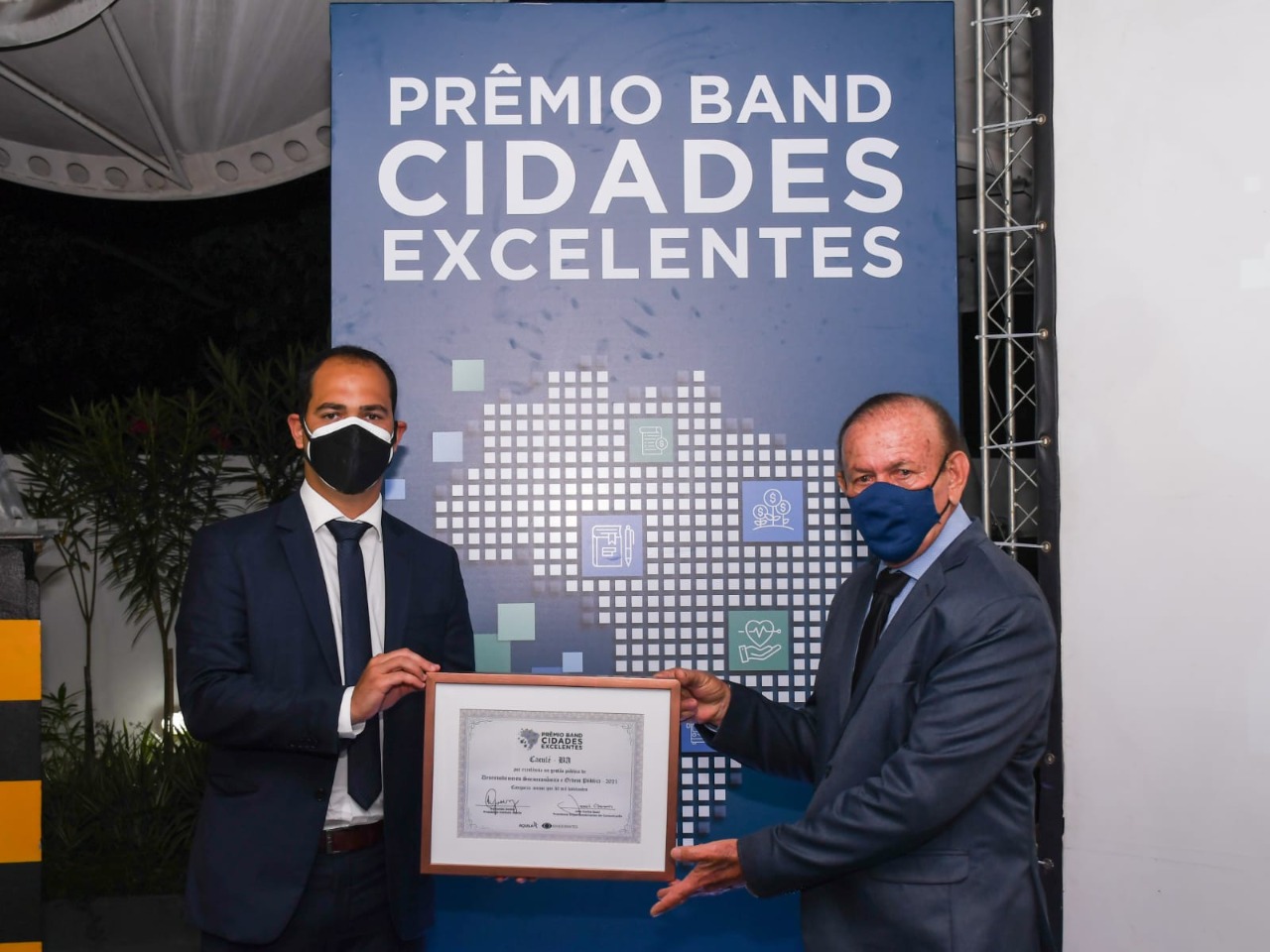 O prefeito Pedro Dias e o vice-prefeito Willian Lima participaram da cerimônia e ficaram muito felizes com o reconhecimento do trabalho