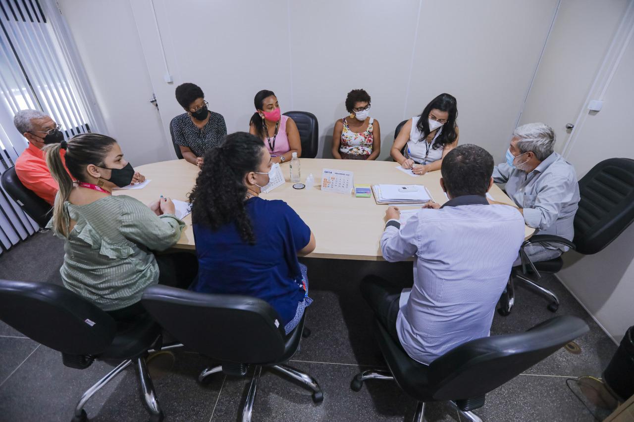 Seguindo o decreto nº 7599/2021 de 21 de agosto, que torna obrigatória a imunização, a Secad irá notificar as secretarias do governo para o cumprimento da medida