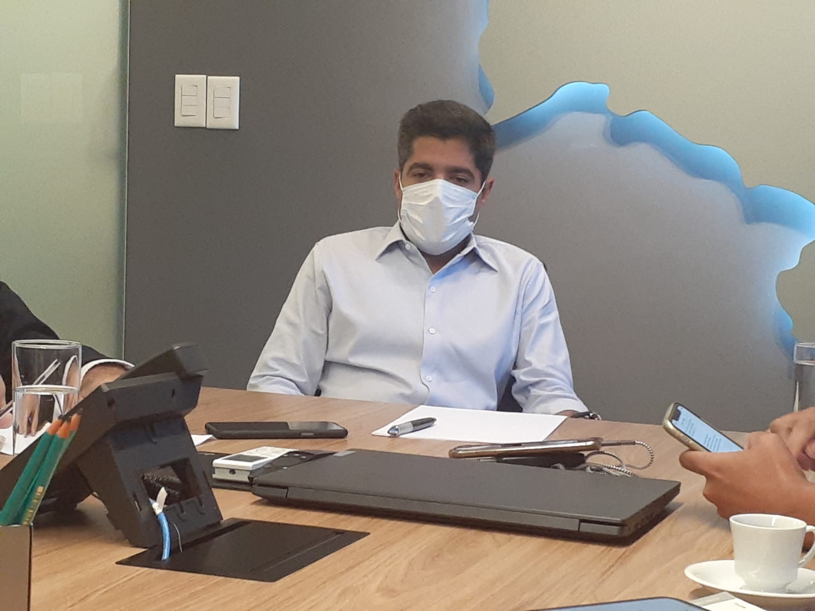 O democrata comentava sobre o fato de o governo estadual ter recebido R$ 2,15 bilhões como indenização da Ford pelo fato de a multinacional anunciar a saída da Bahia