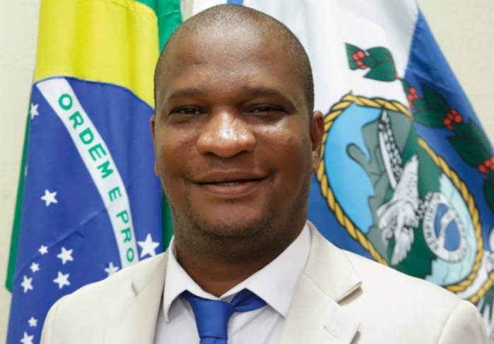 Alexsandro Silva Faria (Solidariedade), conhecido como Sandro do Sindicato