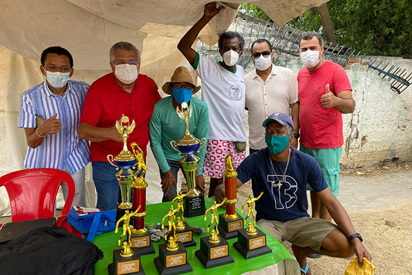 O deputado federal Bacelar (Podemos) prestigiou atividades esportivas em Itapuã