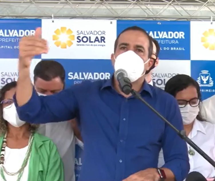 Em coletiva, o atual gestor da capital baiana destacou que o programa pretende aumentar em 50% a geração de energia solar na cidade até 2024