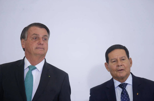 O presidente Jair Bolsonaro e o vice Hamilton Mourão