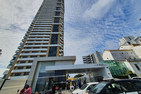 Acidente ocorreu na tarde desta quinta-feira (14), na Mansão Wildberger