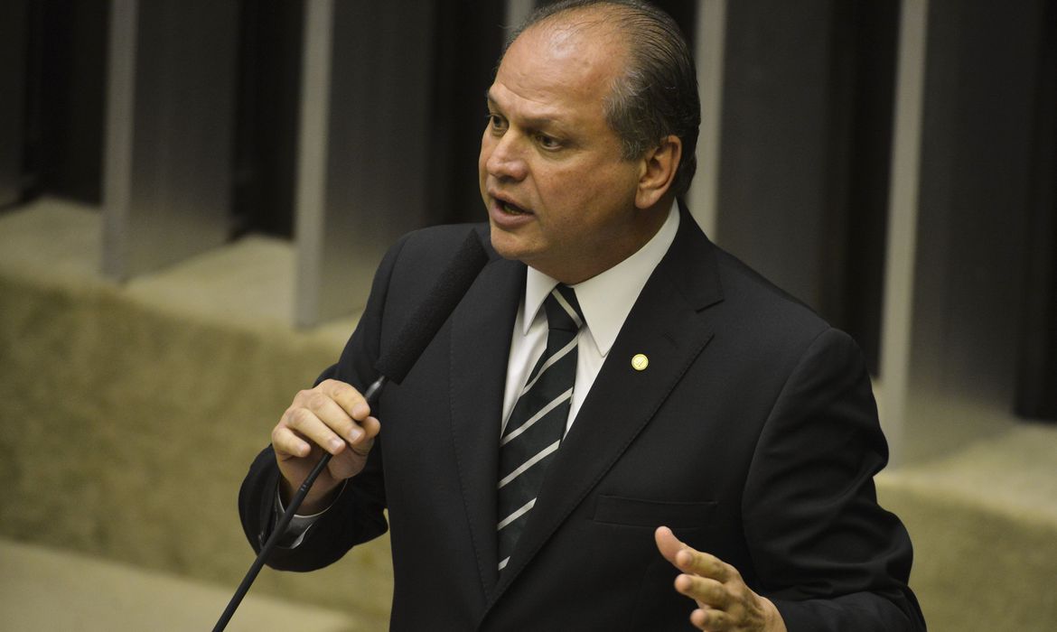 Ricardo Barros cita abuso de autoridade e denunciação caluniosa