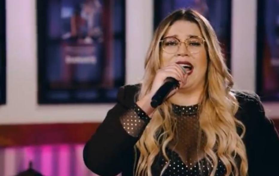 Artista faria um show em Minas Gerais na noite desta sexta-feira, estava em um avião que caiu nas proximidades do aeroporto Artista faria um show em Minas Gerais na noite desta sexta-feira, estava em um avião que caiu nas proximidades do aeroporto